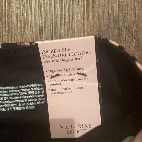 Victoria’s Secret Leopard Print Leggings NWTs - Picture 2 of 12